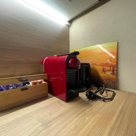 Alishome, Apartmán *