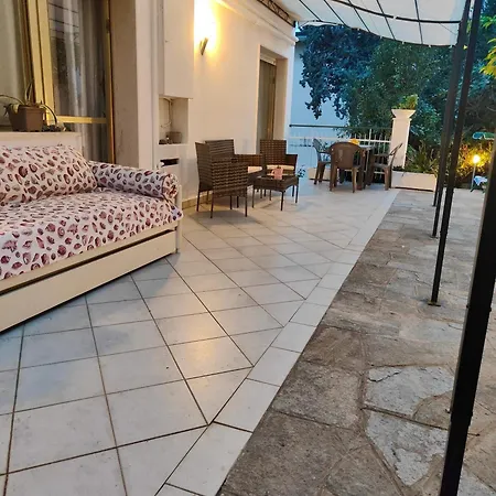 Alishome, Elegante Trilocale Con Vista Mare E Giardino