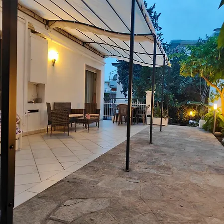 Apartment Alishome, Elegante Trilocale Con Vista Mare E Giardino *