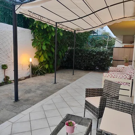 Alishome, Elegante Trilocale Con Vista Mare E Giardino