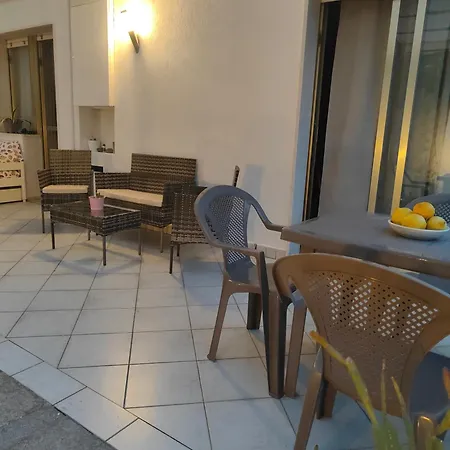Alishome, Elegante Trilocale Con Vista Mare E Giardino * Sanremo