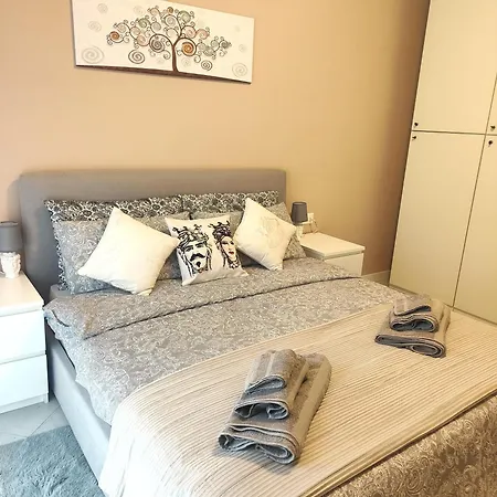 Alishome, Elegante Trilocale Con Vista Mare E Giardino Sanremo