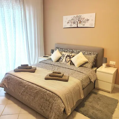 Apartment Alishome, Elegante Trilocale Con Vista Mare E Giardino Sanremo