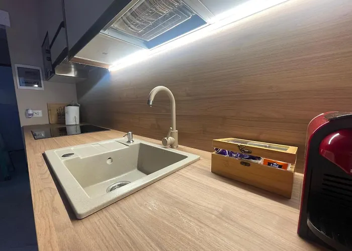 Alishome, Apartmán *